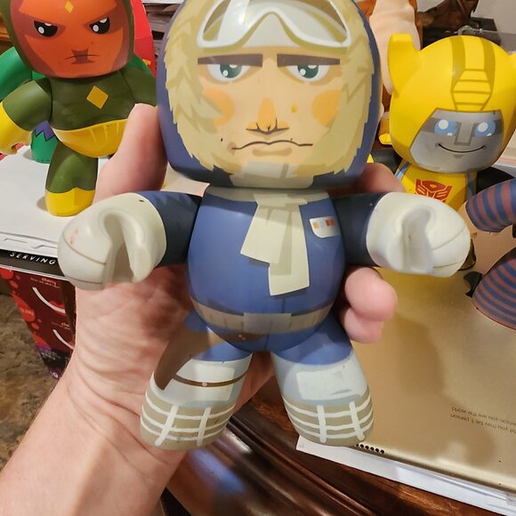 Hasbro Mighty Muggs Collectible Action Figures - Picture 5 of 7